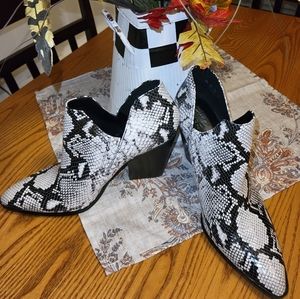 Naturalizer Faux Snakeskin Booties